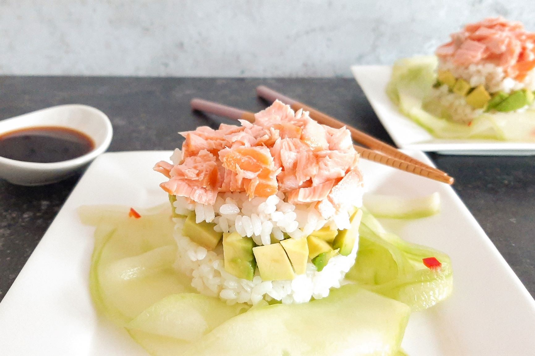 Sushi torentjes met zalm en avocado
