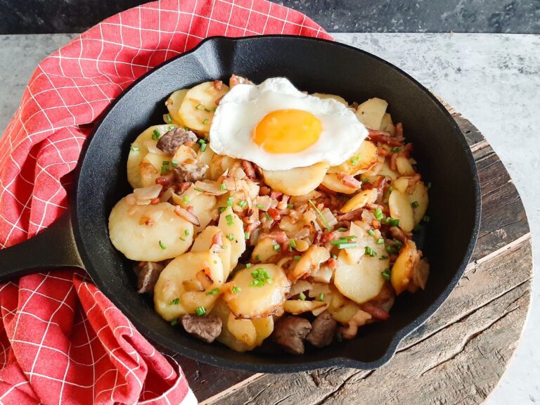 Tiroler Gröstl | Wintersport Recept - Koken&amp;Bakken doe je zo