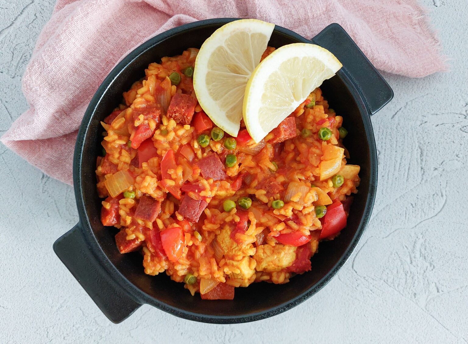 Spaanse paella met kip I Koken&amp;Bakken doe je zo